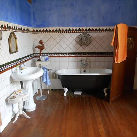 Maison D'artiste Aux Camelias La Montagne (Loire-Atlantique)