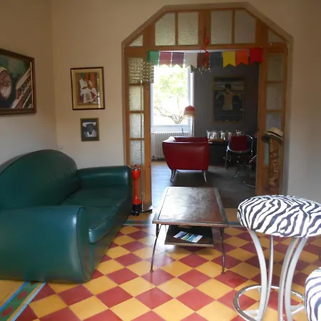 Maison D'artiste Aux Camelias *
